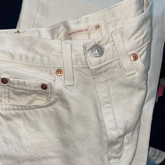 Levi's RIB CAGE High Rise Jeans Sold Out!! 🔥 - Picture 8 of 8
